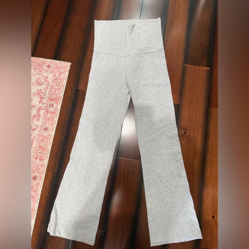 SKIMS SIZE MEDIUM FOLDOVER PANT
